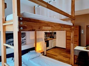 Kuchyň nebo kuchyňský kout v ubytování Dorf.Apart