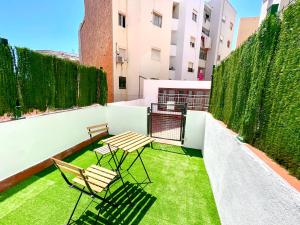 Un jardín fuera de Lux Hostal