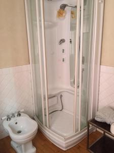 Phòng tắm tại B&B san Biagio parma