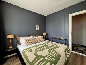 Postel nebo postele na pokoji v ubytování Hotel Leifur Eiriksson + 64 fotografií