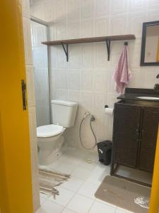 Ένα μπάνιο στο Aconchegante e tranquil