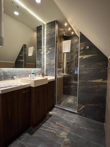 Ένα μπάνιο στο KULA ANDJELA KONACI - Kopaonik Ski Centar