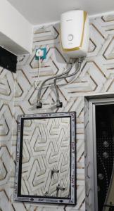 Ένα μπάνιο στο SAKSHI Homestay