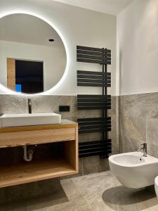 Et badeværelse på Wieserhof Family Farm