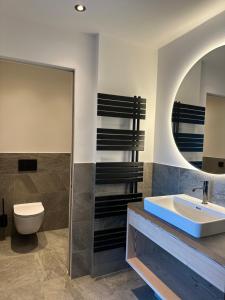 Et badeværelse på Wieserhof Family Farm