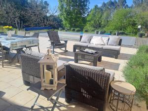 Патио или другая зона на открытом воздухе в La Noyeraie