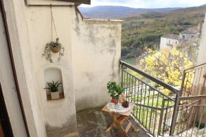 Μπαλκόνι ή βεράντα στο House located in the heart of Abriola