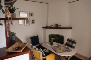 Χώρος καθιστικού στο House located in the heart of Abriola +15 φωτογραφίες