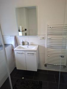 Koupelna v ubytování Zwei separate Zimmer im 1 OG Ideal für Montüeren oder Studenten WG