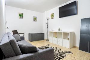 Et tv og/eller underholdning på Hauzify I Casa Vallespir + 15 billeder