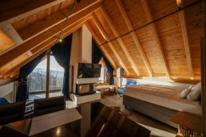 Ένα ή περισσότερα κρεβάτια σε δωμάτιο στο Classic Villas Prevalla