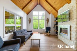 Χώρος καθιστικού στο L'ours et le Renard- Chalet familial et Spa