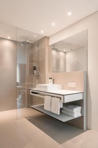 Imagine din galeria proprietății Design Hotel Tyrol în Rablà