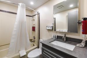 O baie la SureStay by Best Western Smithers +31 fotografii