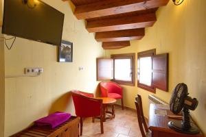 Μια τηλεόραση ή/και κέντρο ψυχαγωγίας στο Hostal San Pedro