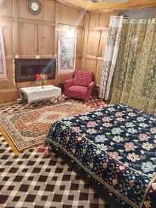 Giường trong phòng chung tại HB convey