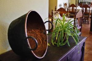 Reštaurácia alebo iné gastronomické zariadenie v ubytovaní Hotel Galaroza Sierra