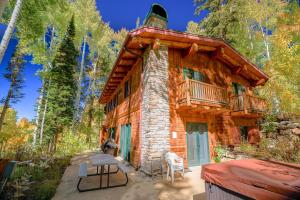 Το κτήριο όπου στεγάζεται  η παραθεριστική κατοικία