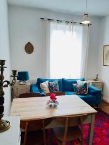 Χώρος καθιστικού στο 'Le Meunier' in St Sornin Leulac