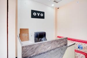 Chứng chỉ, giải thưởng, bảng hiệu hoặc các tài liệu khác trưng bày tại SPOT ON by OYO Hotel Krishna Raj Ujjain Junction