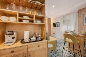 Køkken eller tekøkken på Luxury Apartment Picasso by Nagoa Homes