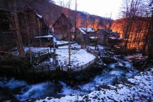 Phong cảnh thiên nhiên gần biệt thự