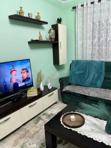 Μια τηλεόραση ή/και κέντρο ψυχαγωγίας στο Sweet Escape