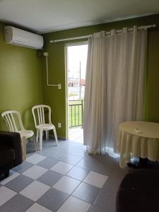 Χώρος καθιστικού στο Apartamento 103 Praia do Ervino - SFS +46 φωτογραφίες