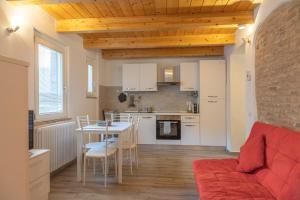 Кухня или мини-кухня в La Corte Residence
