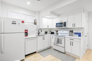 Kuhinja ili čajna kuhinja u objektu Laurel 27BnB