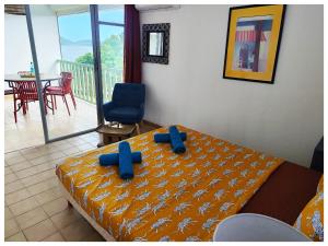 Ένα ή περισσότερα κρεβάτια σε δωμάτιο στο Sea view apartment in Sainte-Luce!