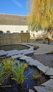 En have udenfor Domaine de Donstiennes