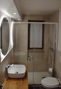 Et badeværelse på Casa Vacanze Carano - El Me Tabià