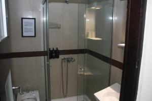 Et badeværelse på Departamento en el centro de Rio Gallegos