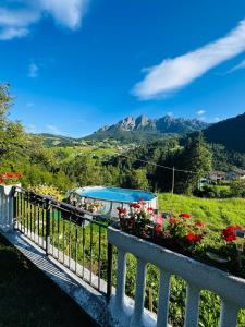 En generel udsigt til bjerge eller udsigt til bjerge taget fra lejlighedshotellet + 48 billeder