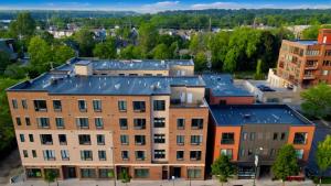 El edificio en el que está el apartahotel