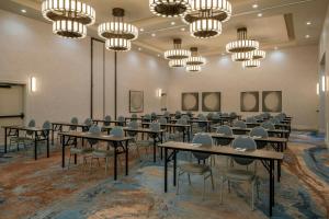 Οι επιχειρηματικές εγκαταστάσεις ή/και οι αίθουσες συνεδριάσεων στο Trilogy Hotel Huntsville, Autograph Collection