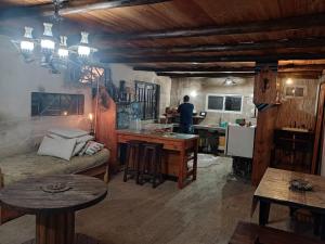 Kuchyň nebo kuchyňský kout v ubytování Cabaña Mbaretecua