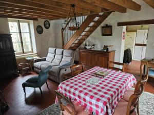 Χώρος καθιστικού στο Berrichonne house near Beauval Zoo