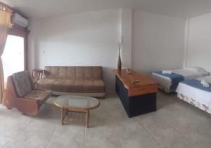 Χώρος καθιστικού στο Akasha Galápagos