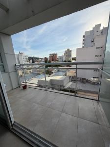 Μπαλκόνι ή βεράντα στο Alquiler temporal con cochera privada zona centro