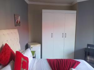 Gallery image of Eeufees Guesthouse in Bloemfontein