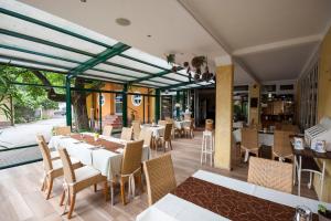 Restaurace v ubytování Gostilna in motel Pri Lešniku