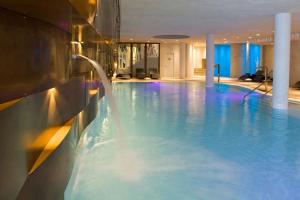 Bazén v ubytování Lurisia Refuge - A stone's throw from the Spa nebo v jeho okolí