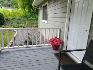 Balkón nebo terasa v ubytování Jurney Home