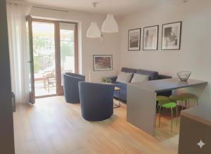 Χώρος καθιστικού στο domy szeregowe Nasza Chata - 4 minuty od plaży