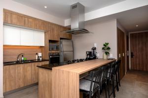 Η κουζίνα ή μικρή κουζίνα στο Luxury and Comfort in Gaudalajara 10 minutes away from Expo Guadalajara