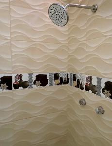 Ένα μπάνιο στο Hotel Naciones Unidas