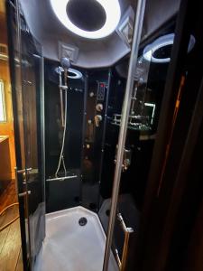 Ένα μπάνιο στο Spacious Barn House experience! +18 φωτογραφίες