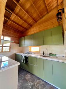 Η κουζίνα ή μικρή κουζίνα στο Cabaña La Yegüera